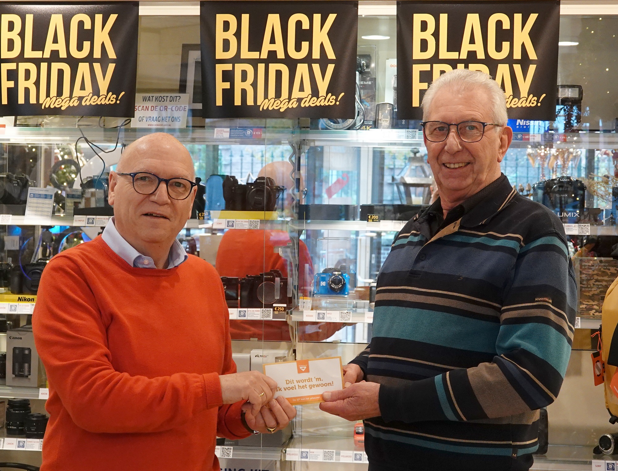 Winnaar staatslot E. Kuivenhoven Ben Hofland